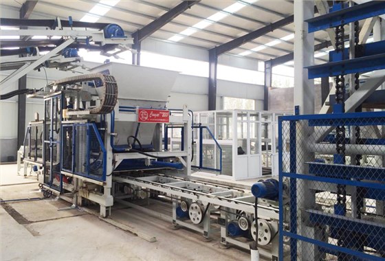 廣場(chǎng)磚機(jī)設(shè)備