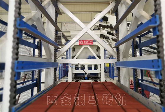 銀馬環(huán)保透水磚制磚生產(chǎn)線：解決城市管理者的后顧之憂