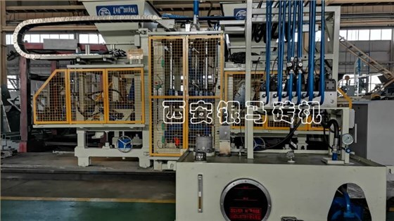 磚石一體機(jī)：如何選擇性價(jià)比高的透水磚機(jī)？