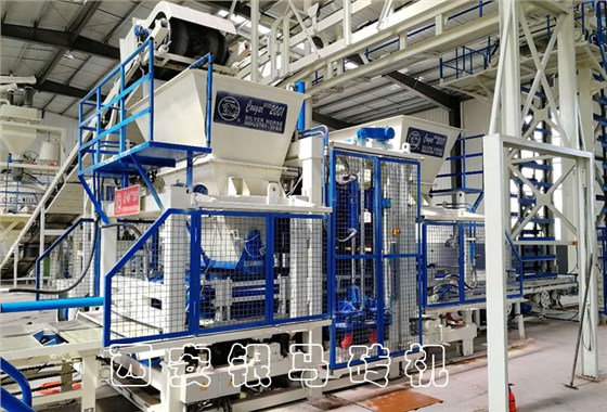 路沿石生產(chǎn)設(shè)備：透水磚機(jī)固廢資源化需要技術(shù)與工藝的同步邁進(jìn)！