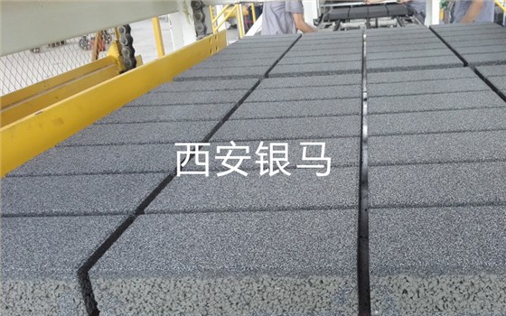 海綿透水磚生產(chǎn)線：解時(shí)代之需 解城市之困