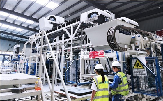 大型全自動(dòng)磚機(jī)：綠色礦山及黃河流域生態(tài)修復(fù)的國之重器