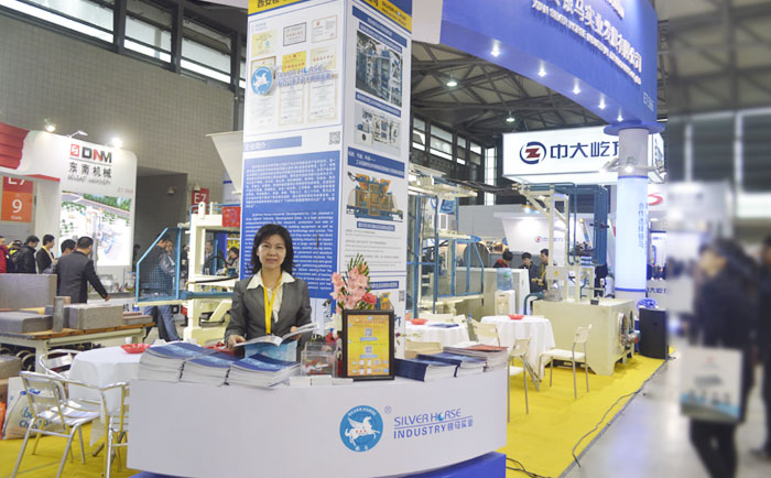 免燒制磚機(jī)與真空制磚機(jī)之比較