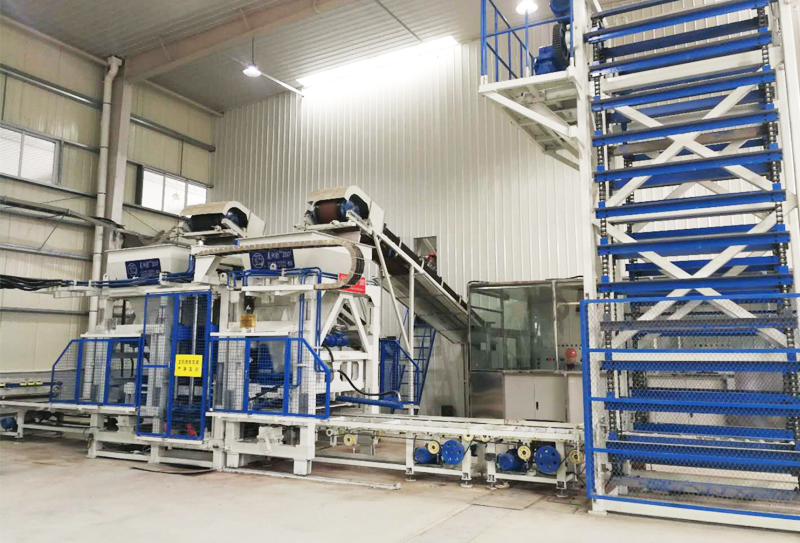 全自動磚機(jī)生產(chǎn)設(shè)備的十條操作規(guī)范