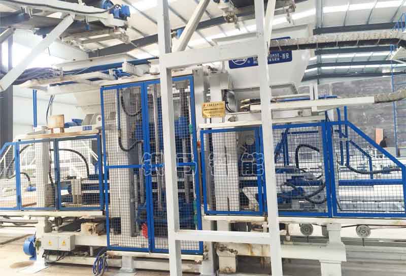 全自動制磚機(jī)器：Y型電動機(jī)+限矩型液力偶合器+減速器的優(yōu)缺點(diǎn)有哪些？