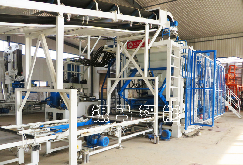 彩色路沿石生產(chǎn)設(shè)備：砌塊磚機(jī)配件存儲(chǔ)分類及軸承安裝事項(xiàng)