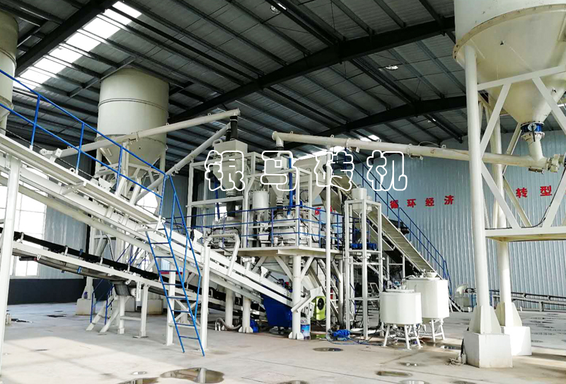 鐵尾礦制磚設(shè)備：免燒磚機(jī)發(fā)展是將用戶需求轉(zhuǎn)化為滿意度！