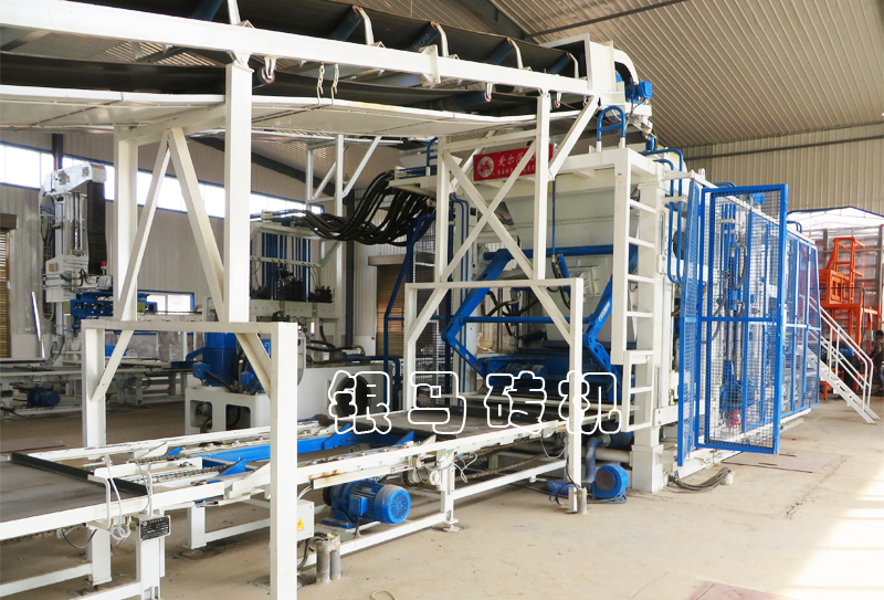 水泥磚磚機(jī)：科技革新，本質(zhì)升華