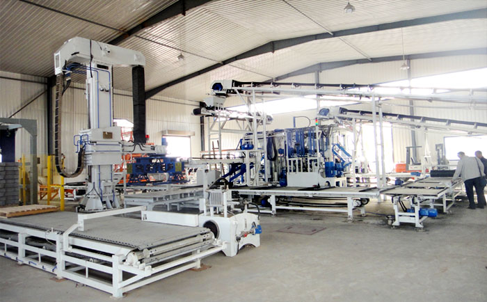 水泥磚機設(shè)備價格的影響因素到底有哪些？